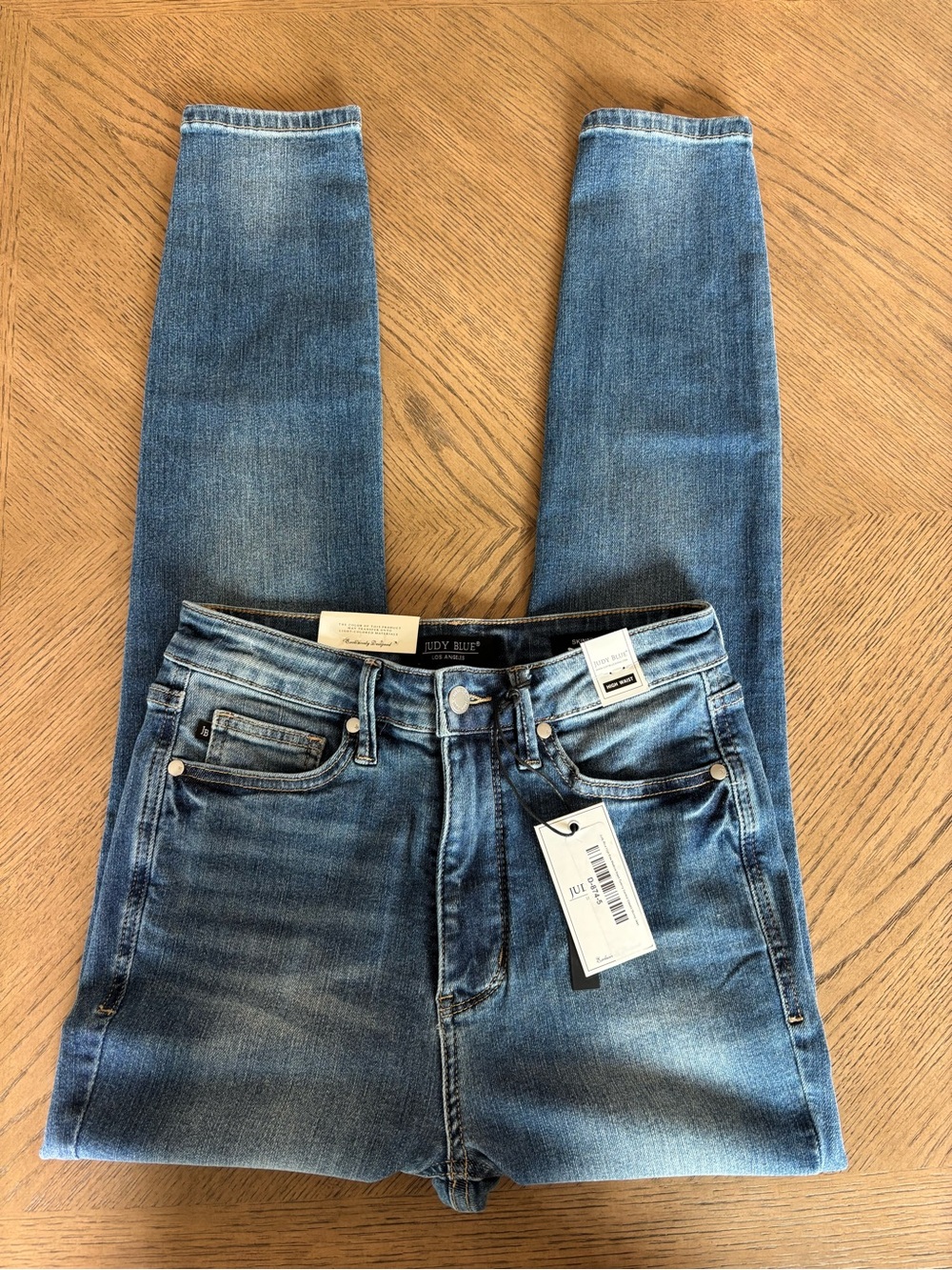 Judy Blue Medium Light Wash High Rise Jeans - Picture 8 of 12